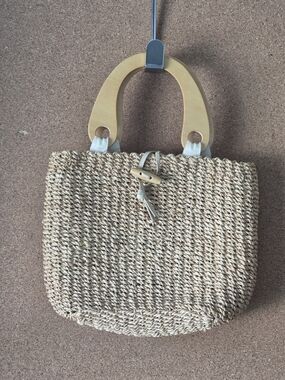 Woven Straw Handbag with Wooden Handles Natural Boho Summer Bag